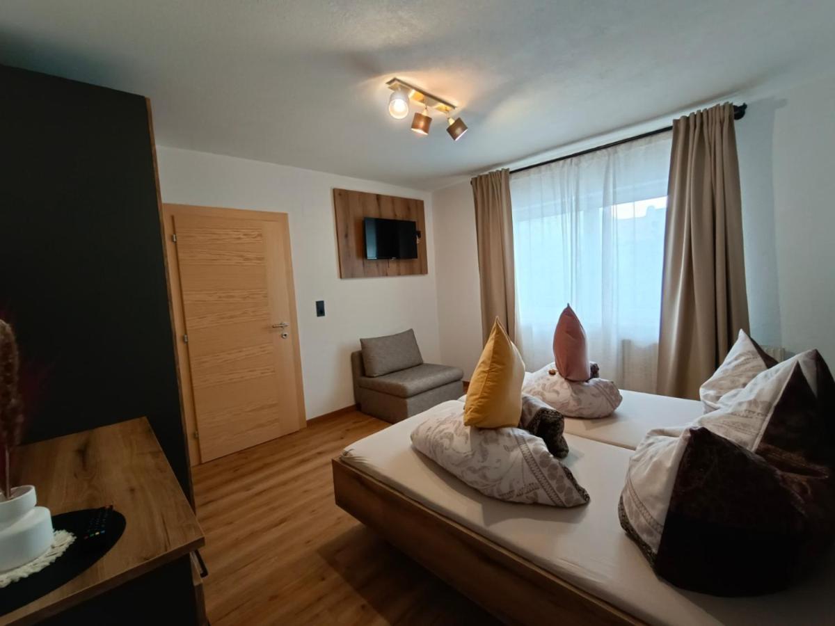Haus Felix Appartement Pettneu am Arlberg Buitenkant foto